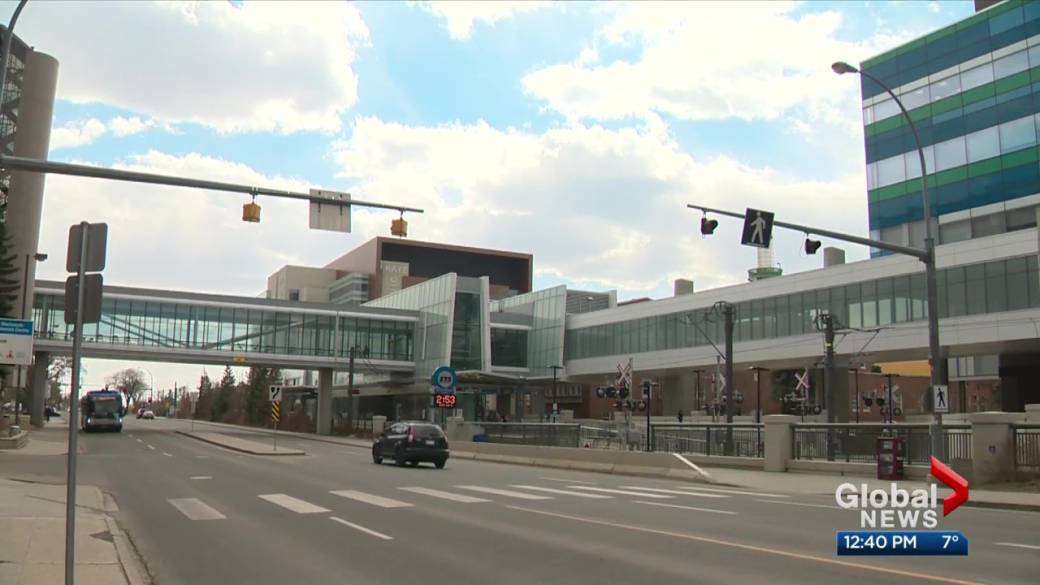 I-click upang i-play ang video: 'Lungsod ng Edmonton, Bent Arrow Traditional Healing Society inilunsad ang community outreach transit team'