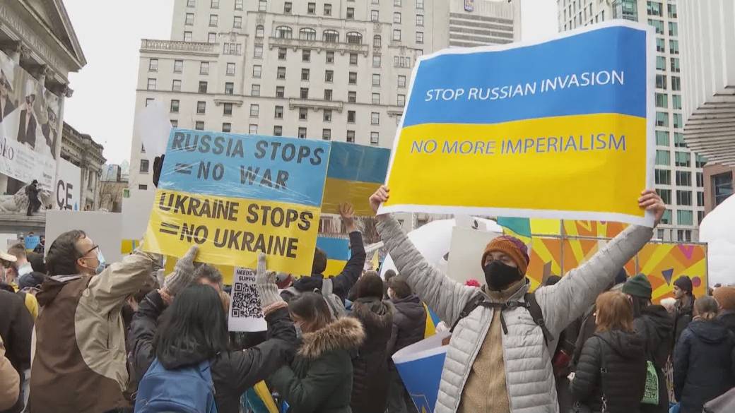 I-click upang i-play ang video: 'Ang mga lokal na Ukrainian Canadian ay nahuli din sa pagsalakay sa kanilang tinubuang-bayan'